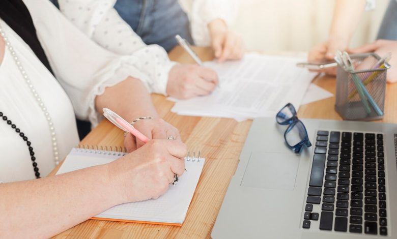 critical analysis essay
